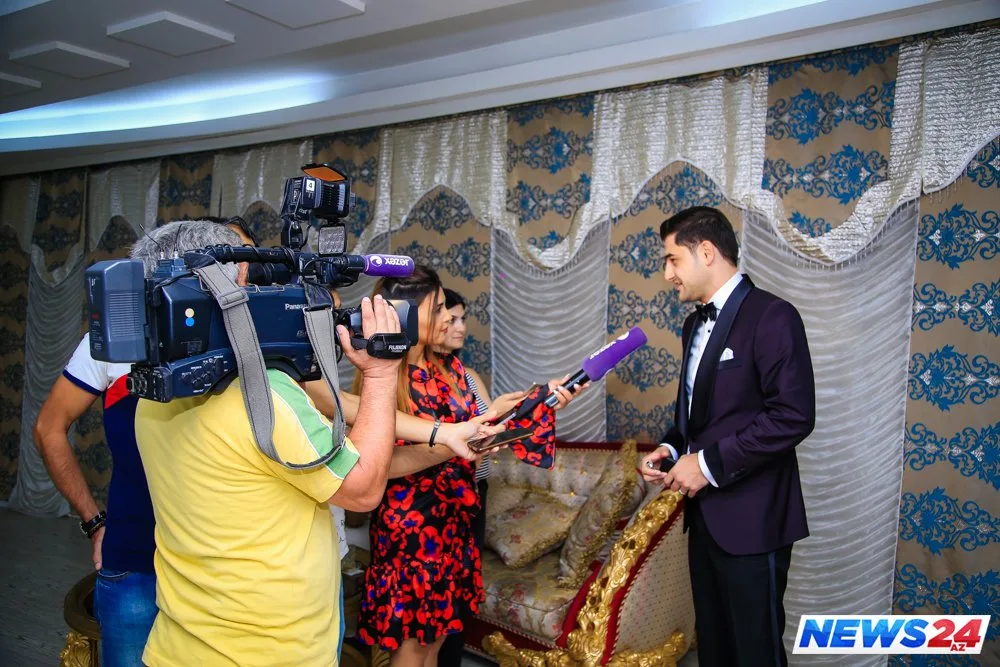 Azərbaycanlı müğənninin gəlinsiz toyundan - FOTOLAR