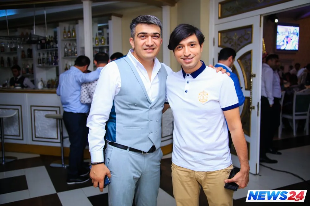 Azərbaycanlı müğənninin gəlinsiz toyundan - FOTOLAR