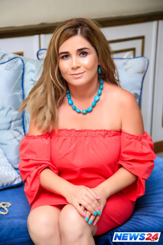 Elnarə Xəlilova: “Deyəcəklər bundan başqa paltarı yoxdur” - FOTOLAR