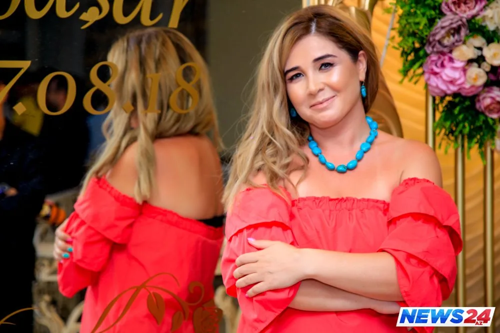 Elnarə Xəlilova: “Deyəcəklər bundan başqa paltarı yoxdur” - FOTOLAR