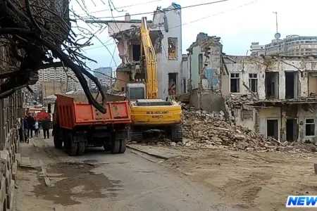 Bakıda qeyri-qanuni obyektlərin söküntüsü başlandı