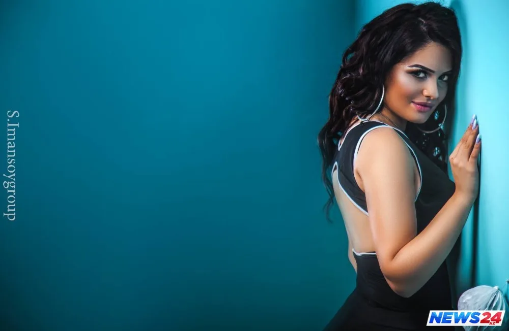 Mina özünü zəncirlədi – FOTOLAR