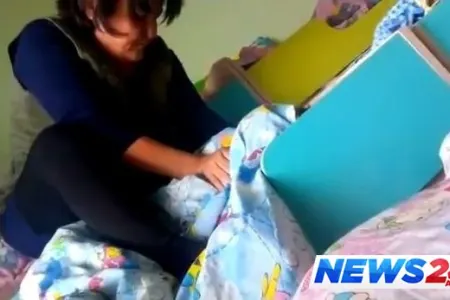 Qadın tərbiyəçidən bağçadakı uşağa qarşı amansız vəhşilik - VİDEO