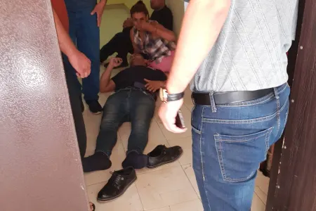 Bakıda lift qırıldı - Ərəblər xəsarət aldı - FOTO - VİDEO