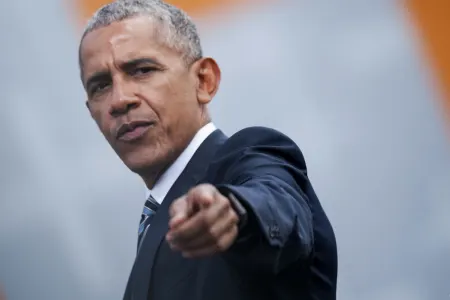 Obama yenidən siyasətə qayıdır