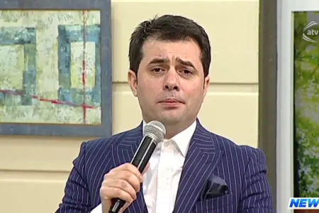 Azərbaycanlı məşhur müğənninin bankda 500 min manatı batıb - VİDEO