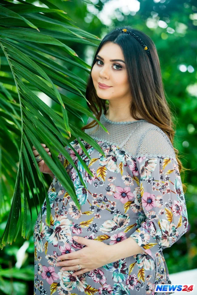 Oksana Rəsulova hamilə fotolarını paylaşdı: "Məni anlamadam qınağa çevirdilər"