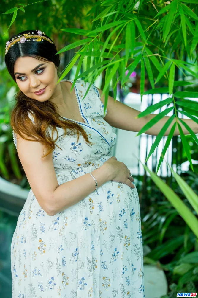 Oksana Rəsulova hamilə fotolarını paylaşdı: "Məni anlamadam qınağa çevirdilər"