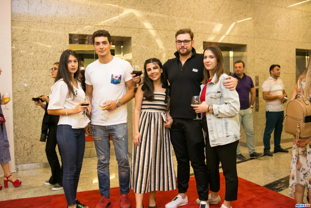 “Yırtıcı” Azərbaycanda dünya təqdimatından 2 gün öncə yayımlandı - FOTOLAR