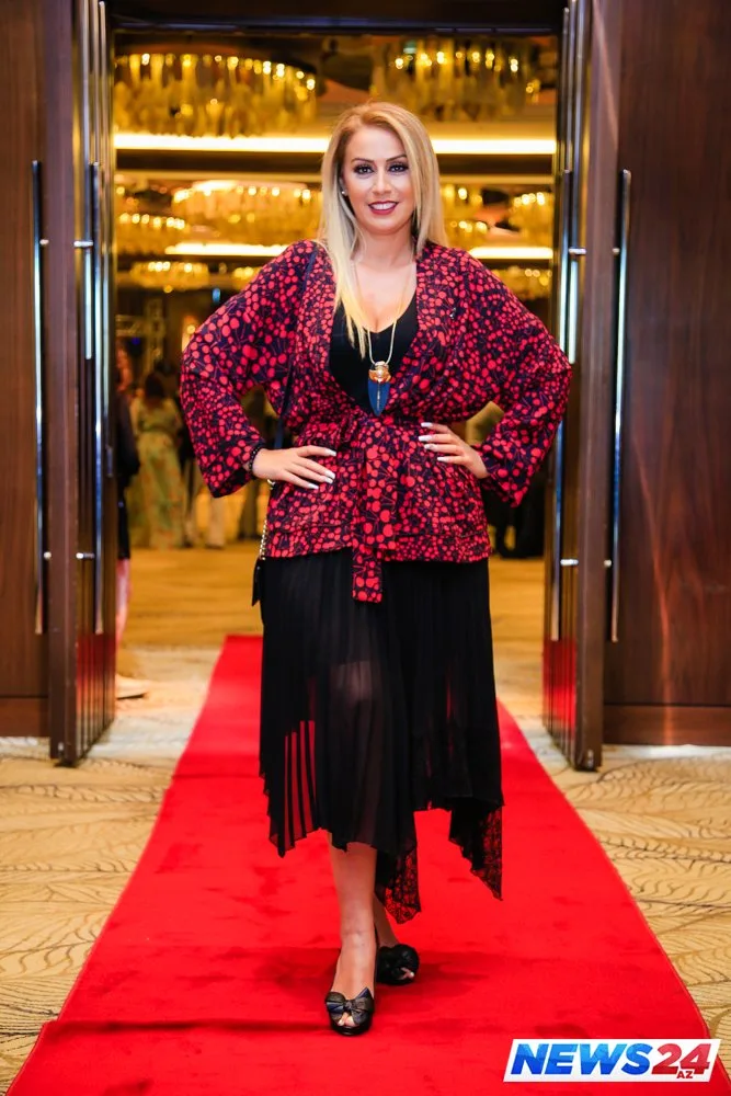 Dilarə məşhurları başına toplayıb “Azərbaycan”ı təqdim etdi – FOTOLAR - VİDEO