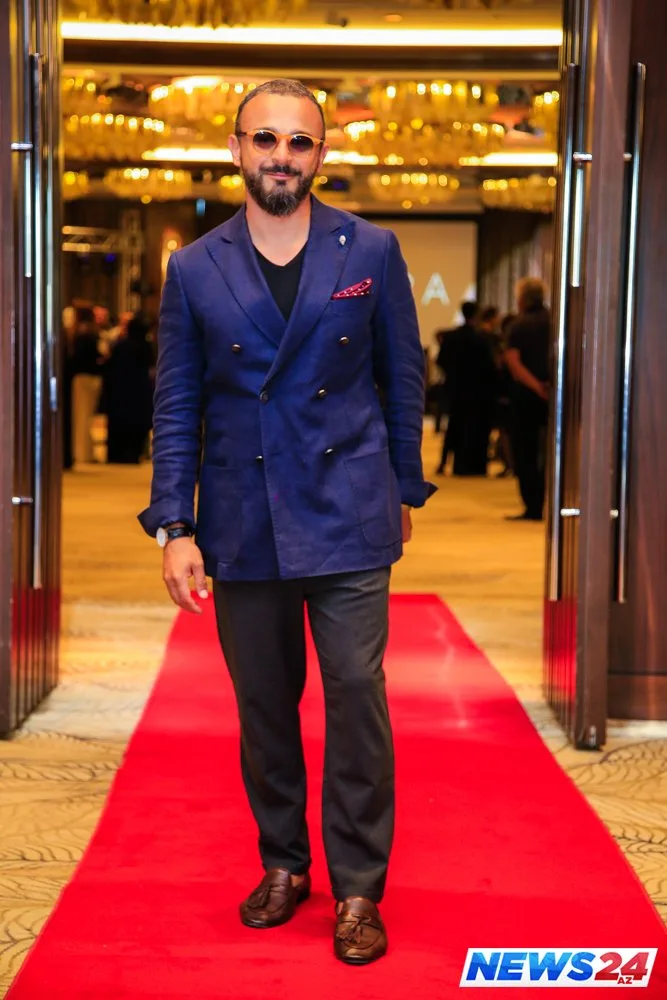 Dilarə məşhurları başına toplayıb “Azərbaycan”ı təqdim etdi – FOTOLAR - VİDEO