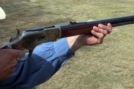 Kürdəmirdə ər arvadını güllələyib 13 Sentyabr, 2018 18:43