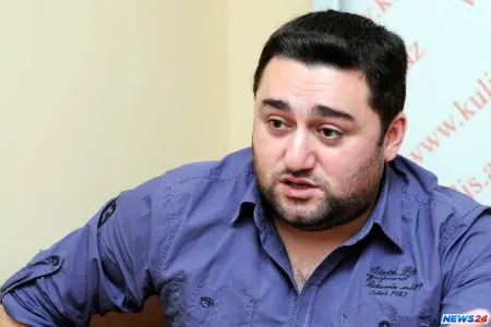 Müşfiqin xanımı ilə fotosu yayıldı