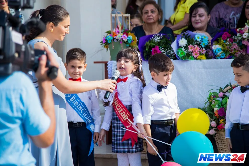 Birincilərin məktəb sevinci və həyəcanı - FOTOLAR - VİDEO