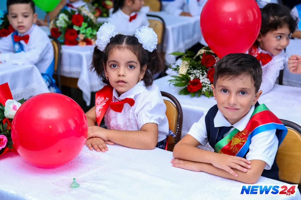 Birincilərin məktəb sevinci və həyəcanı - FOTOLAR - VİDEO