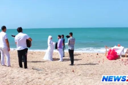 Azərbaycanlı məşhurdan sevdiyi xanıma qeyri-adi evlilik təklifi – Video