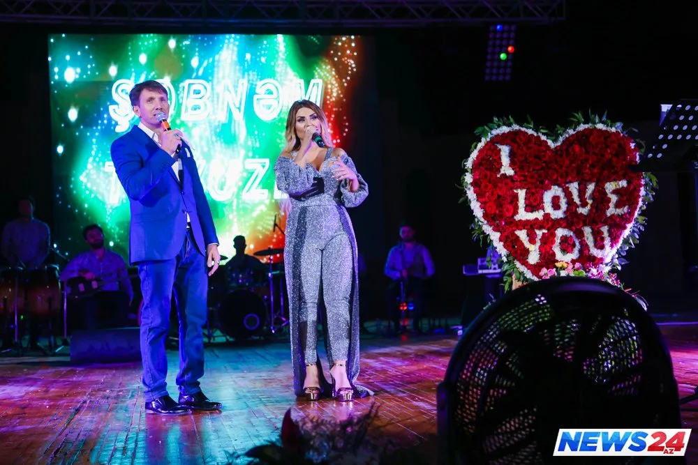 Şakiraya meydan oxuyacağını deyən Şəbnəmin fonoqramlı və anşlaqlı konserti - FOTOLAR