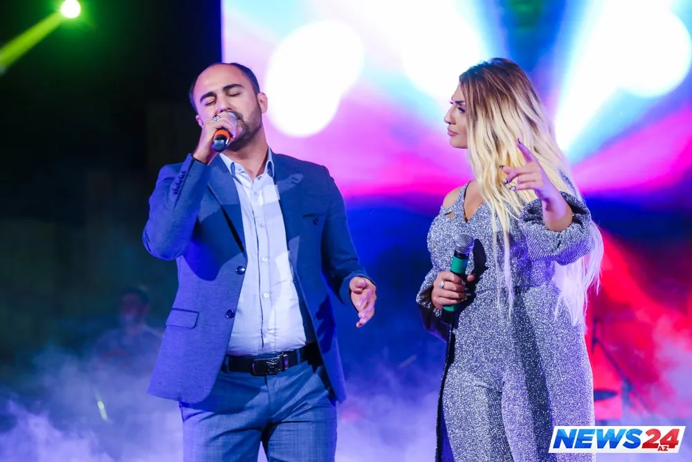 Şakiraya meydan oxuyacağını deyən Şəbnəmin fonoqramlı və anşlaqlı konserti - FOTOLAR