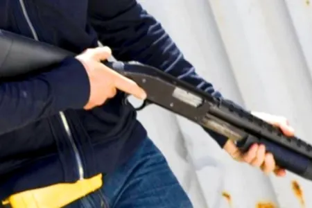 Ər arvadını güllələyib, intihar etdi