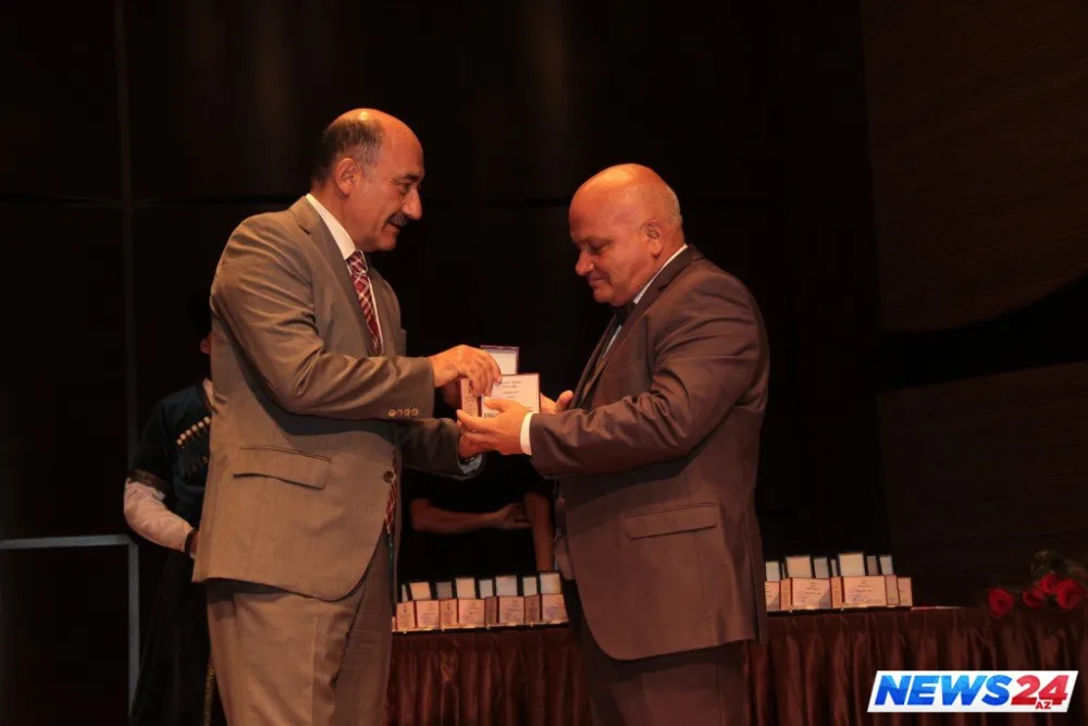 Musiqi xadimlərinin təltif olunması mərasimi keçirilib
