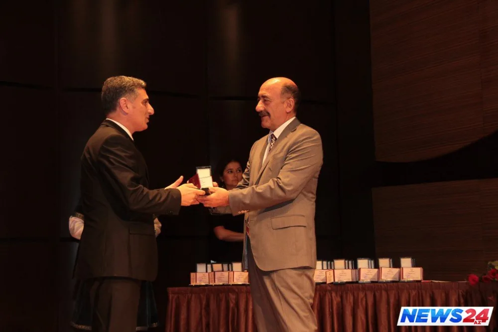 Musiqi xadimlərinin təltif olunması mərasimi keçirilib