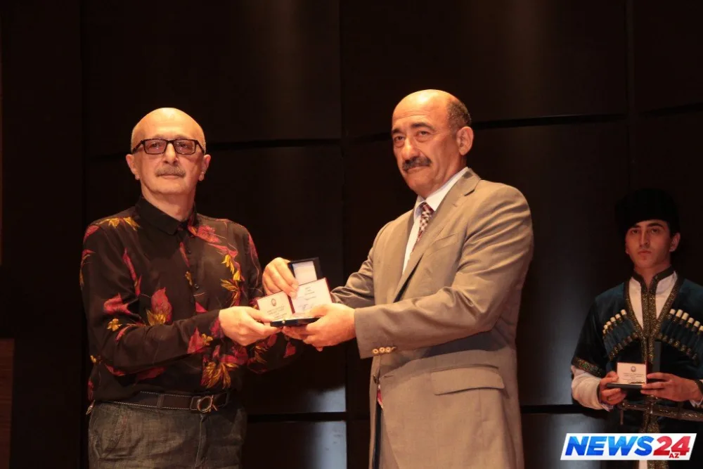 Musiqi xadimlərinin təltif olunması mərasimi keçirilib