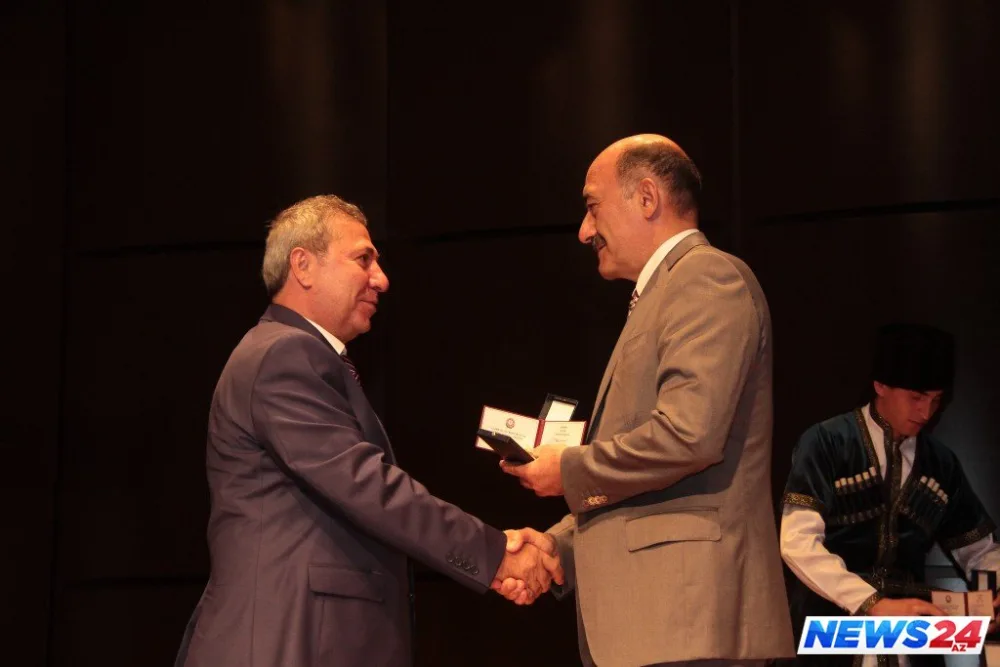 Musiqi xadimlərinin təltif olunması mərasimi keçirilib