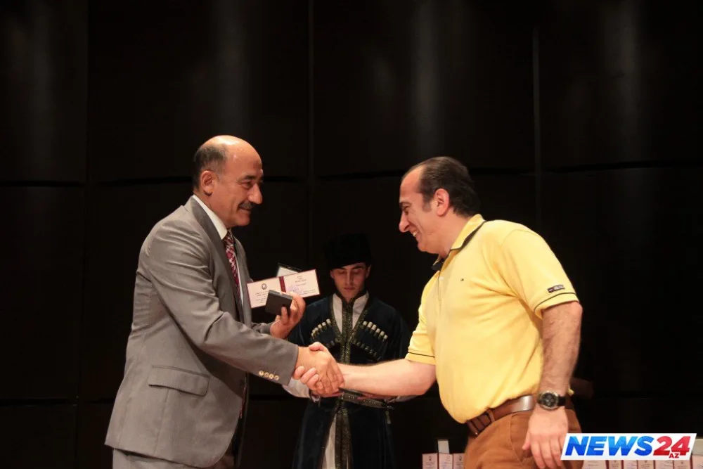 Musiqi xadimlərinin təltif olunması mərasimi keçirilib