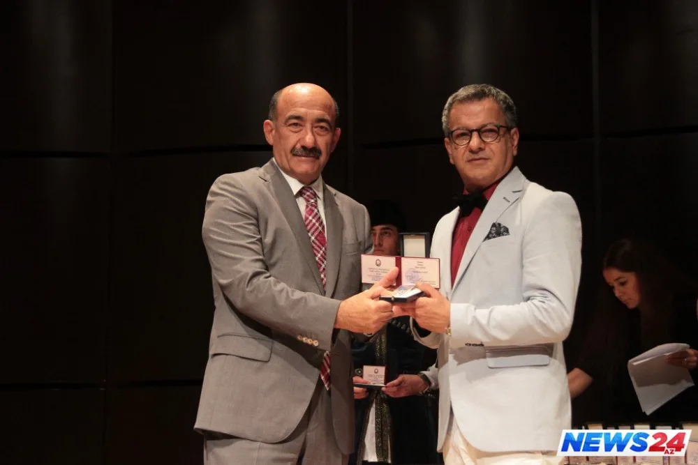 Musiqi xadimlərinin təltif olunması mərasimi keçirilib