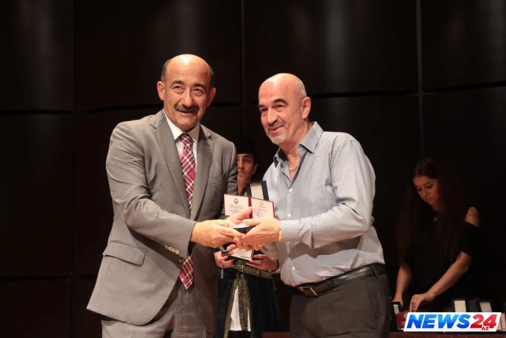 Musiqi xadimlərinin təltif olunması mərasimi keçirilib