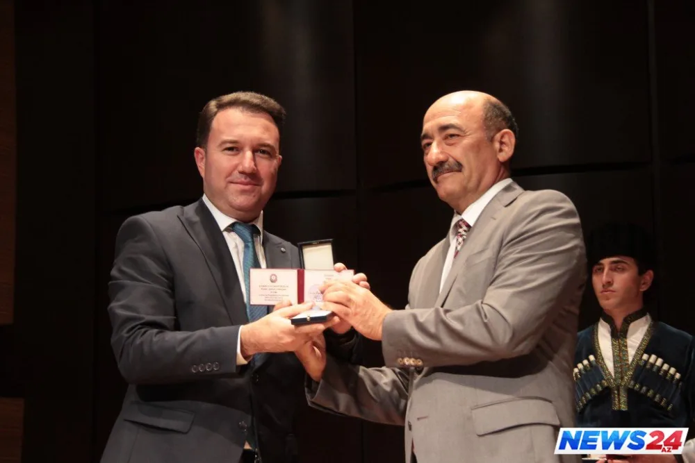 Musiqi xadimlərinin təltif olunması mərasimi keçirilib