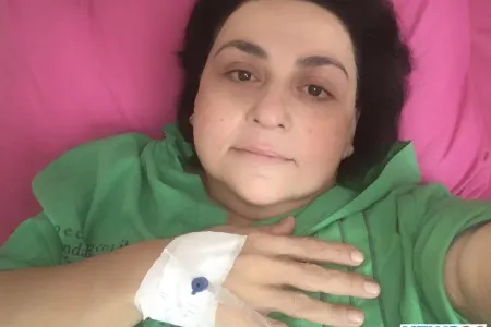 Xərçənglə mübarizə aparan "Toppuş bacı": "Ölmək istəmirəm" - VİDEO