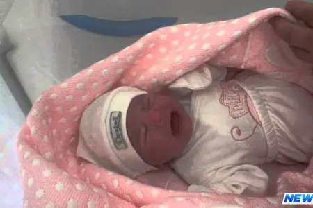 Yeni doğulmuş körpəsini internetdə satdı