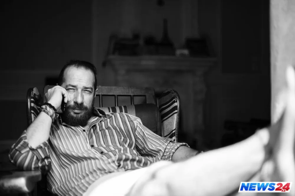 Ermənicə öyrənən aktyor: “Məmədan, ipəzor sözləri ilə Azərbaycan dilini möhkəmlətmək gülüncdür” - FOTOLAR - VİDEO