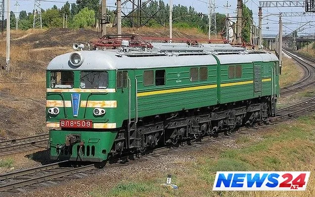 Azərbaycanda hadisə: elektrovoz aşdı, sərnişinlər çətin anlar yaşayır (RƏSMİ)