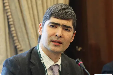 Rok müğənnisi olmaq üçün nazir müavini vəzifəsindən imtina etdi