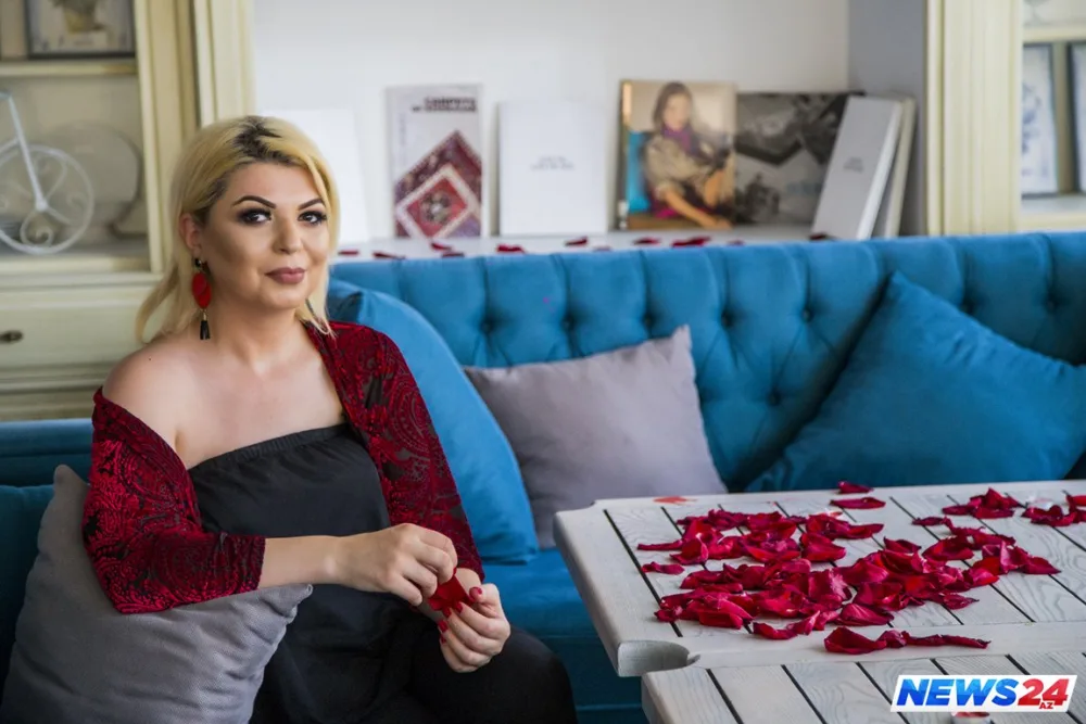 “Ciblərində pul var, aparıcılıq edirlər” – Zümrüd – FOTOLAR - VİDEO