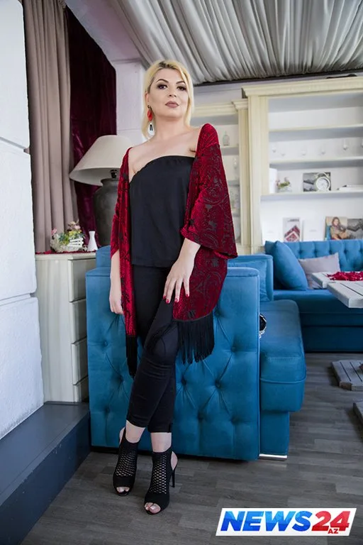 “Ciblərində pul var, aparıcılıq edirlər” – Zümrüd – FOTOLAR - VİDEO