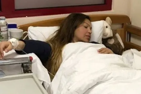 Rəqsanə erkən doğuş diaqnozu ilə üz-üzə