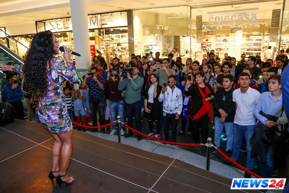 Dilarə Kazımova pərəstişkarları ilə görüşdü - İmza günündən FOTOLAR-VİDEO