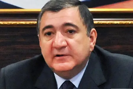 Fazil Məmmədovun universiteti əlindən alınır