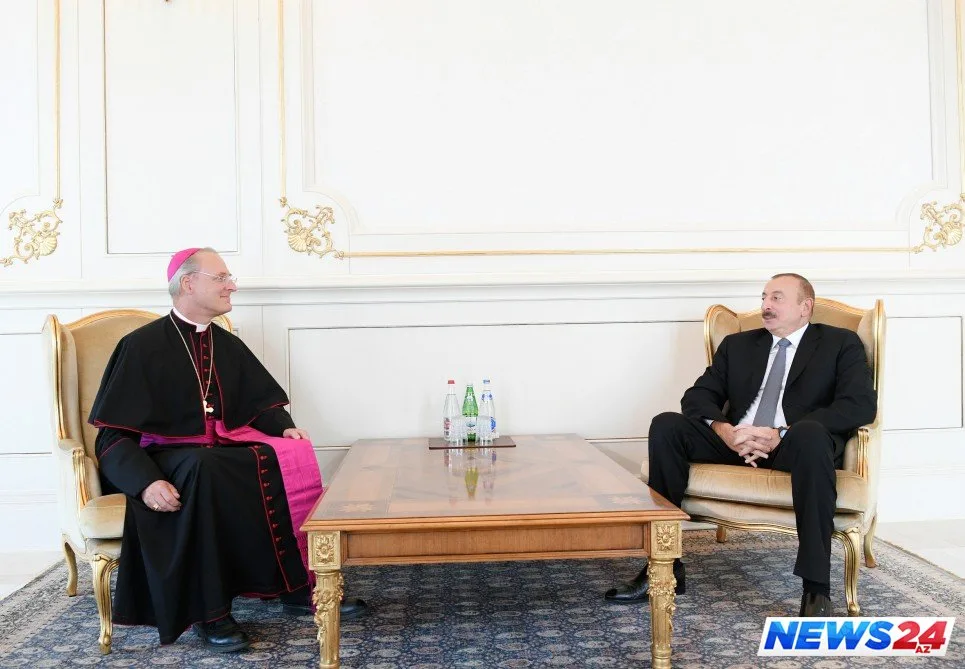 Prezident İlham Əliyev Müqəddəs Taxt-Tacın Azərbaycandakı apostol nunsisinin etimadnaməsini qəbul edib