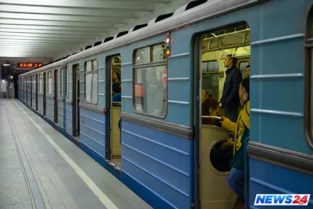 Metroda həyəcan: qatarlar boşaldıldı