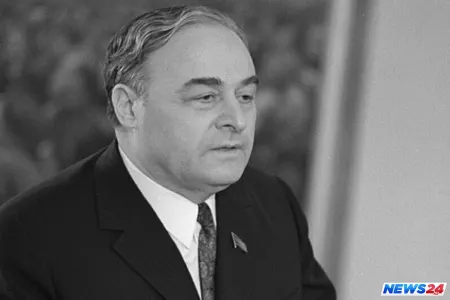 Qızıl unitazlı evdə özünü güllələyən katib... - Traktorçuydu, Kremlə gəldi, milyonçu oldu