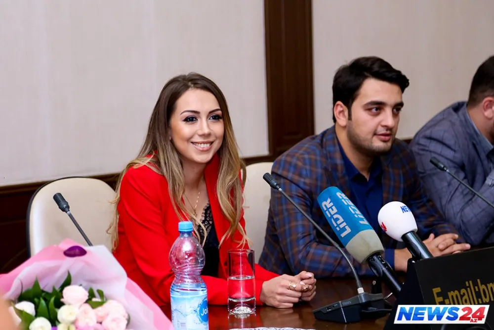 Azərbaycanlı müğənninin tədbirində qalmaqal düşdü – FOTOLAR - VİDEO