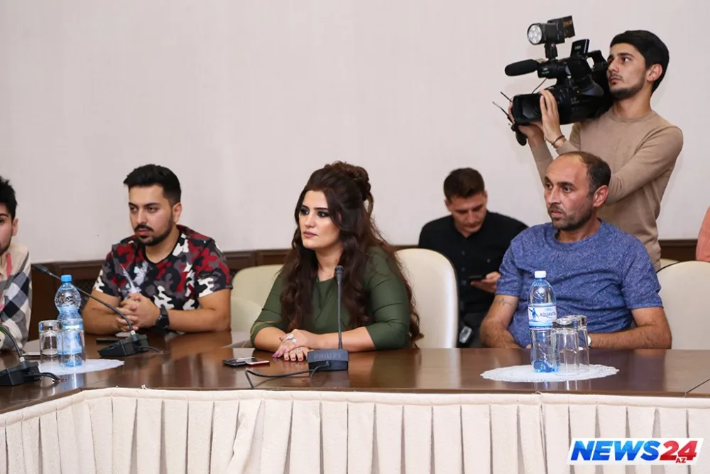 Azərbaycanlı müğənninin tədbirində qalmaqal düşdü – FOTOLAR - VİDEO