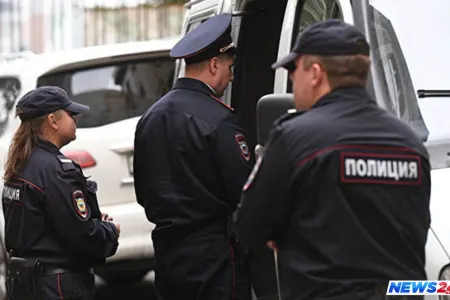 Azərbaycanlı Rusiyada polislərə hücum etdi - Sağ çiynindən yaralandı