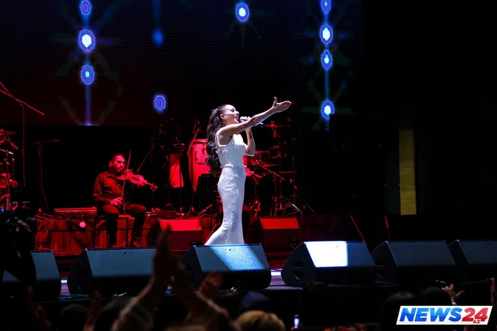 Yıldız Tilbenin söz-söhbətli konsertindən - FOTOLAR - VİDEO