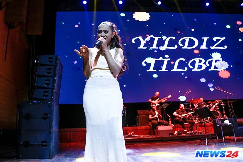 Yıldız Tilbenin söz-söhbətli konsertindən - FOTOLAR - VİDEO