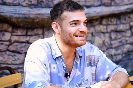 Azərbaycandan uzaq düşən Elnur: "TV-lərdə mədəniyyət görmürəm" - VİDEOMÜSAHİBƏ